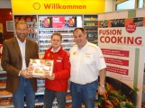 397 - Shell Eröffnung 1 Werbung paradox? Fody´s beschenkt Shell-Kunden! Shell beschenkt Fody´s Kunden!
