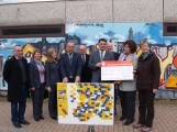 OLYMPUS DIGITAL CAMERA „Leimen Aktiv im BdS“ spendet 1.000 € für Schulhof der Geschwister-Scholl-Schule